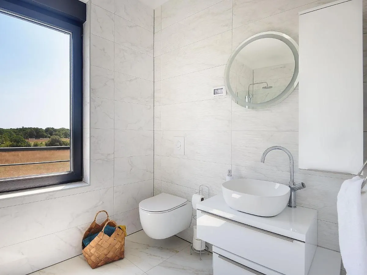 Modern Villa With Heated Pool Pula Kroatien